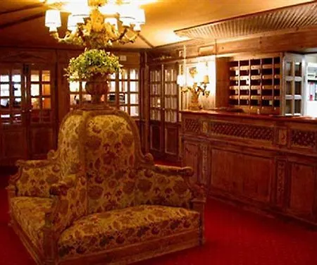 Rta Catturani Otel Madonna
