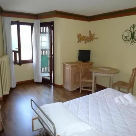 Rta Catturani Otel 3*